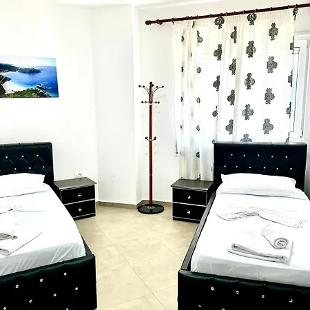 2 Bedrooms At Oslo Apartment *