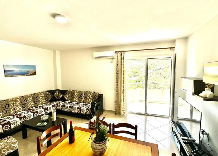 2 Bedrooms At Oslo Wlora