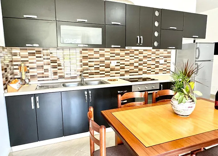2 Bedrooms At Oslo Wlora