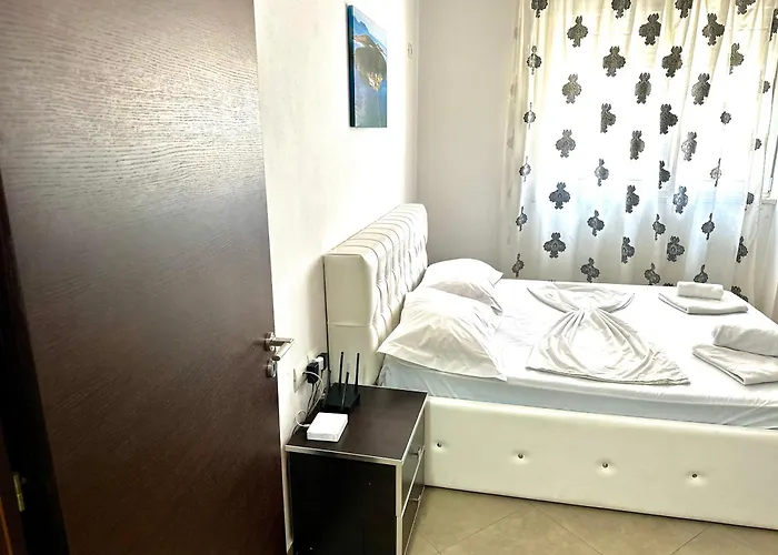 2 Bedrooms At Oslo Apartament Wlora